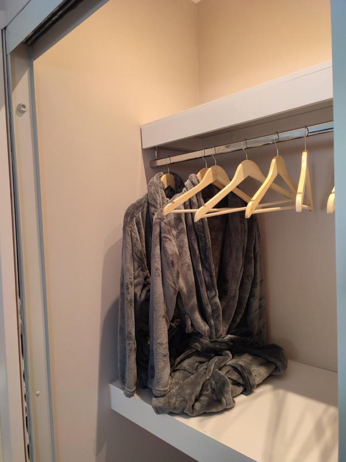 Gratelia Apartment ดัมโนนี ภายนอก รูปภาพ