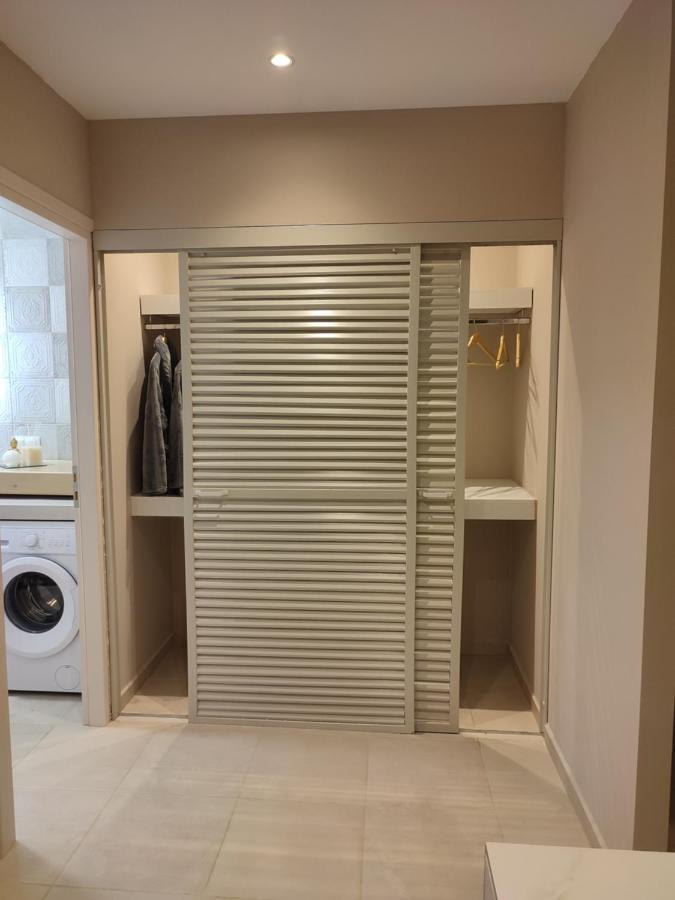 Gratelia Apartment ดัมโนนี ภายนอก รูปภาพ