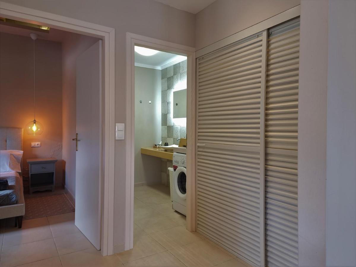 Gratelia Apartment ดัมโนนี ภายนอก รูปภาพ