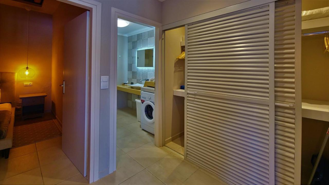 Gratelia Apartment ดัมโนนี ภายนอก รูปภาพ